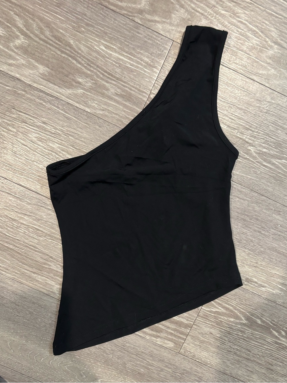 NWT Edikted Knotted One Shoulder Asymmetric Top - Picture 3 of 7